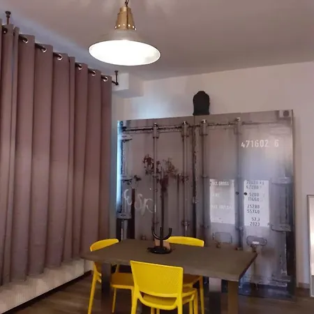 Virginies 35qm Apartment-domizil Nr. 1 Incl. Privatem Parkolatz