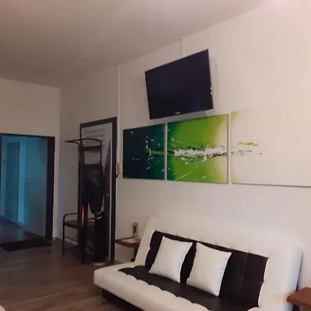 Virginies 35qm Apartment-domizil Nr. 1 Incl. Privatem Parkolatz *